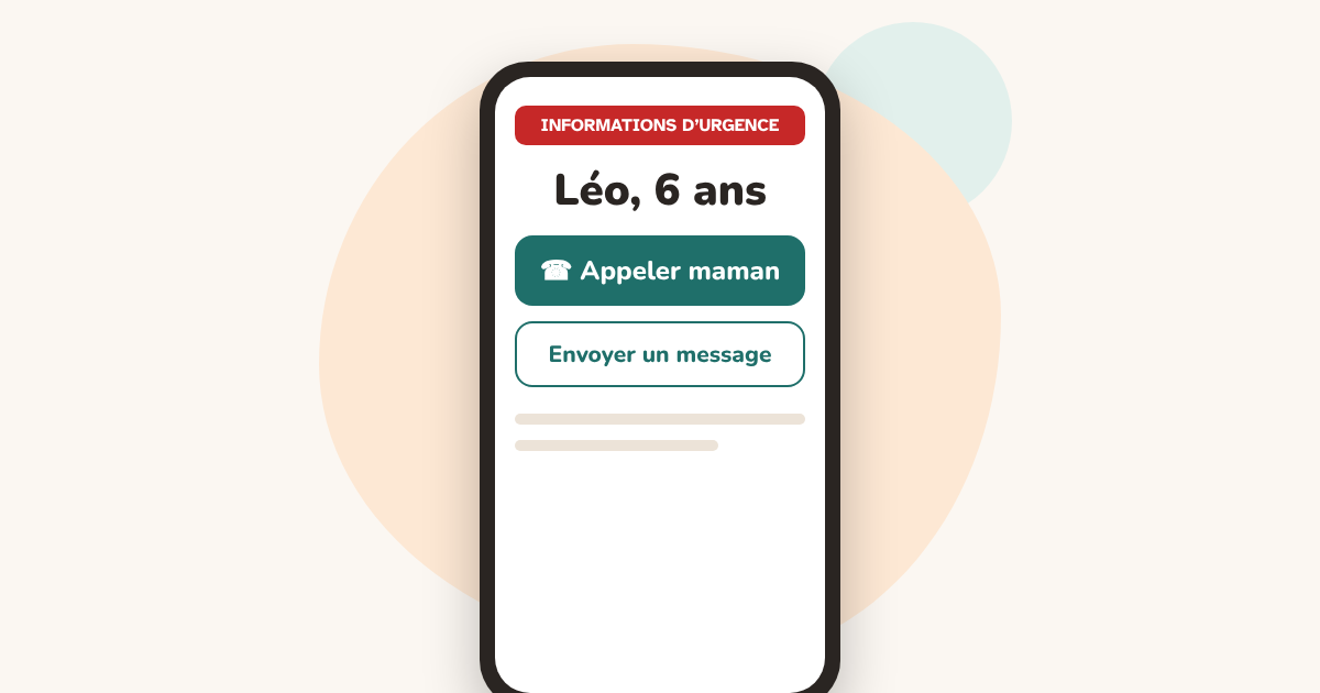 Une personne accroupie à côté d’un enfant qui porte un bracelet avec un QR code